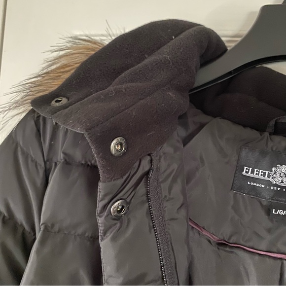 Women's Classic Down Coat with Faux-Fur Hood, size L NWT - Picture 7 of 14